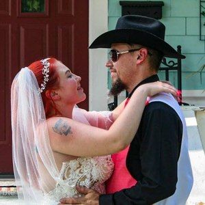 Meet your Posher, Casey